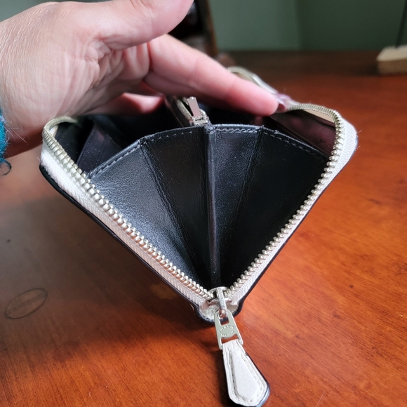 Coach F57590 White Pebbled & Snakeskin Embossed Leather Accordion Zip Wallet - Picture 10 of 13